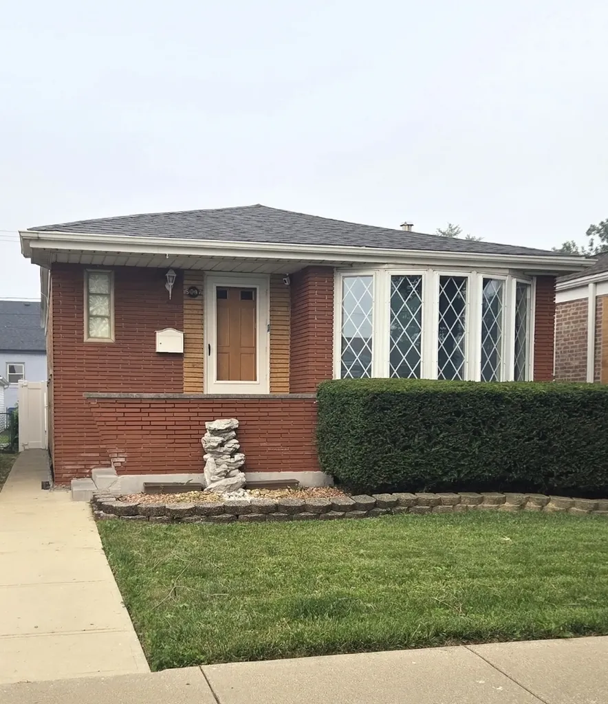 5537 South Massasoit Avenue Chicago IL 60638