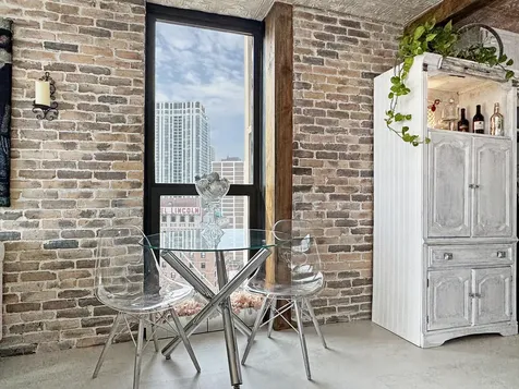 1850 North Clark Street Chicago IL 60614