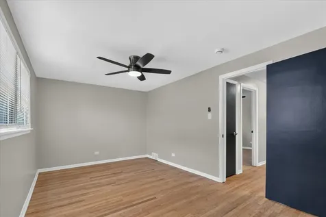 8603 South Exchange Avenue Chicago IL 60617