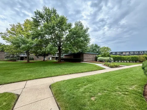 3851 North Parkway Drive Northbrook IL 60062