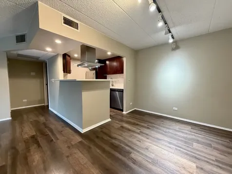 3851 North Parkway Drive Northbrook IL 60062
