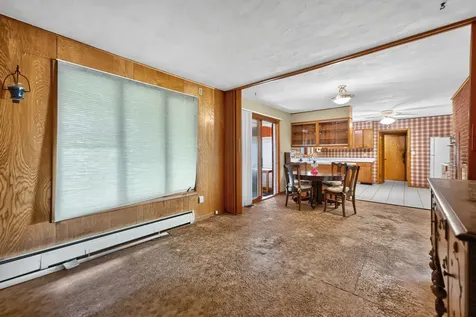 1111 Loren Drive Dekalb IL 60115