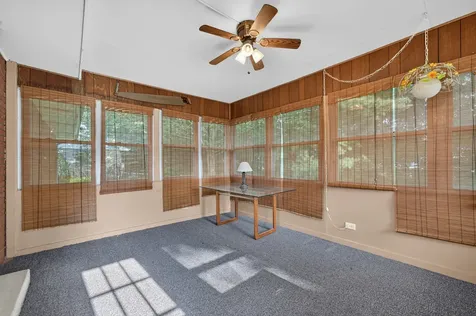 1111 Loren Drive Dekalb IL 60115