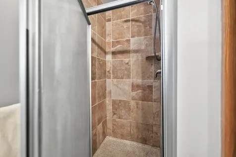 1111 Loren Drive Dekalb IL 60115
