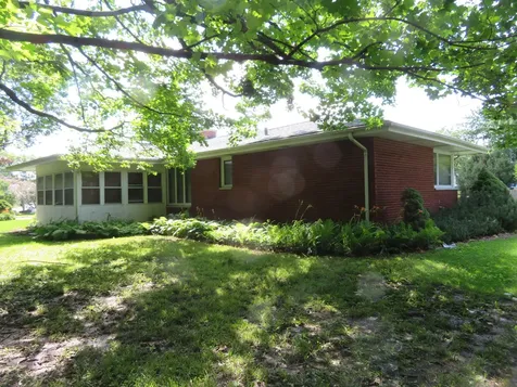 1111 Loren Drive Dekalb IL 60115