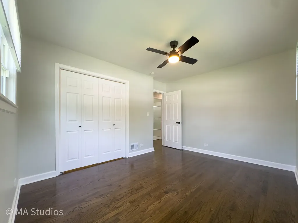 4256 Golf Road Skokie IL 60076