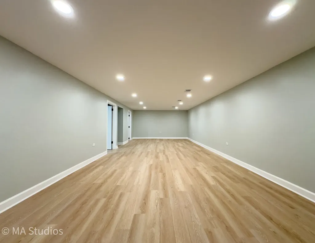 4256 Golf Road Skokie IL 60076