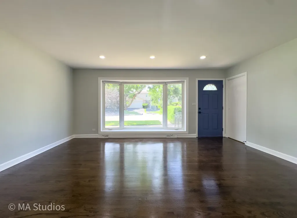 4256 Golf Road Skokie IL 60076