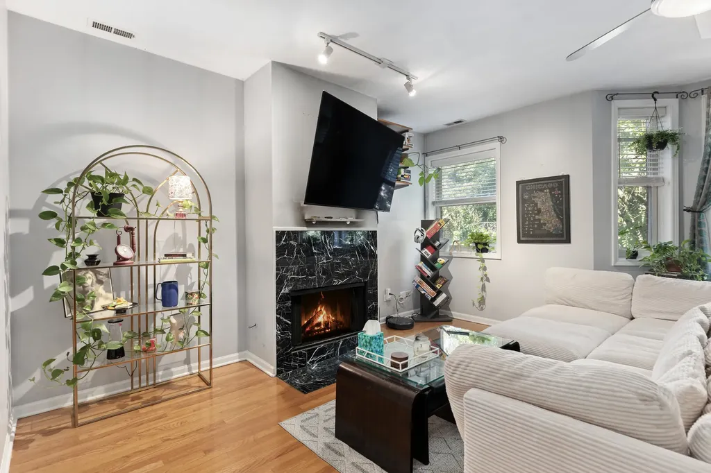 1522 North Bosworth Avenue Chicago IL 60642
