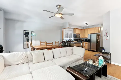 1522 North Bosworth Avenue Chicago IL 60642