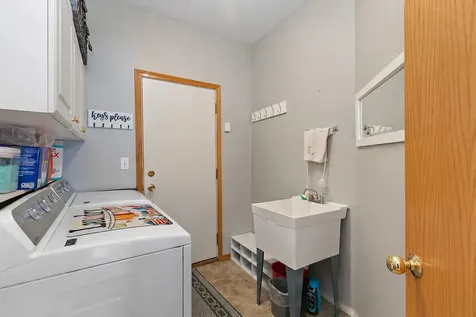 1961 Broadsmore Drive Algonquin IL 60102