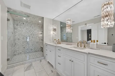 321 Brownstone Drive St. Charles IL 60174