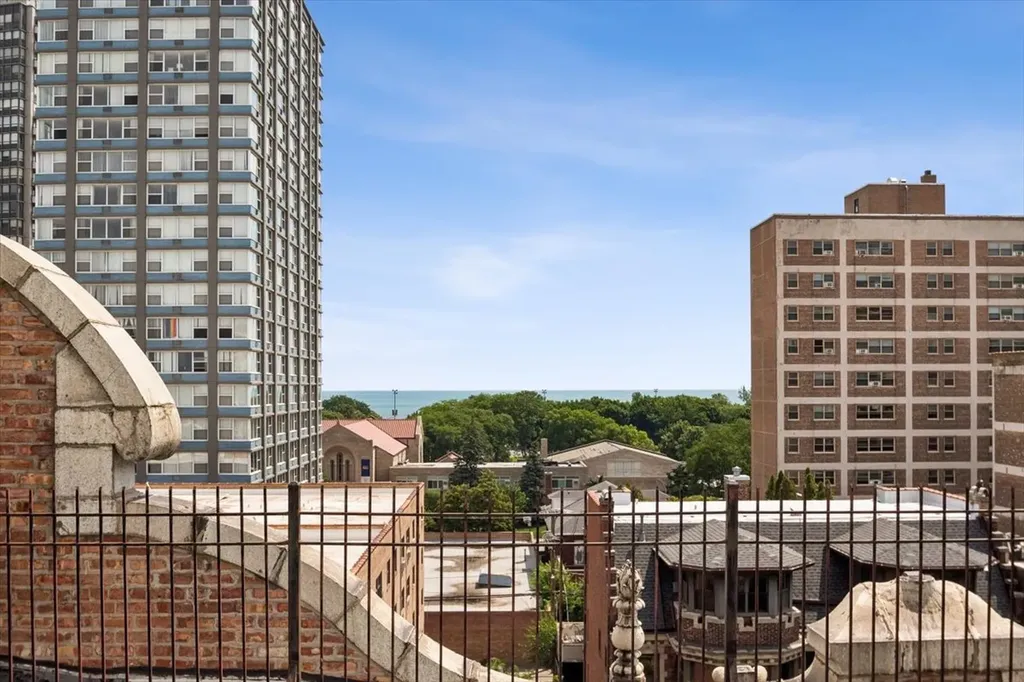 5646 North Kenmore Avenue Chicago IL 60660