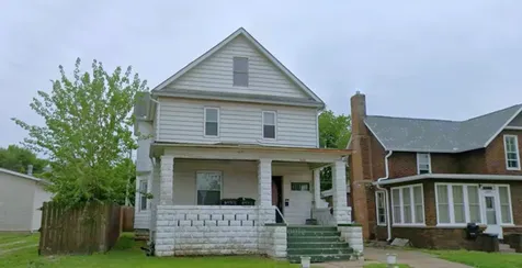 2432 5TH Avenue Moline IL 61265