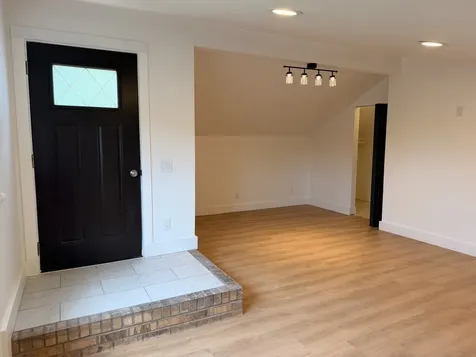 121 Oak Drive Dekalb IL 60115