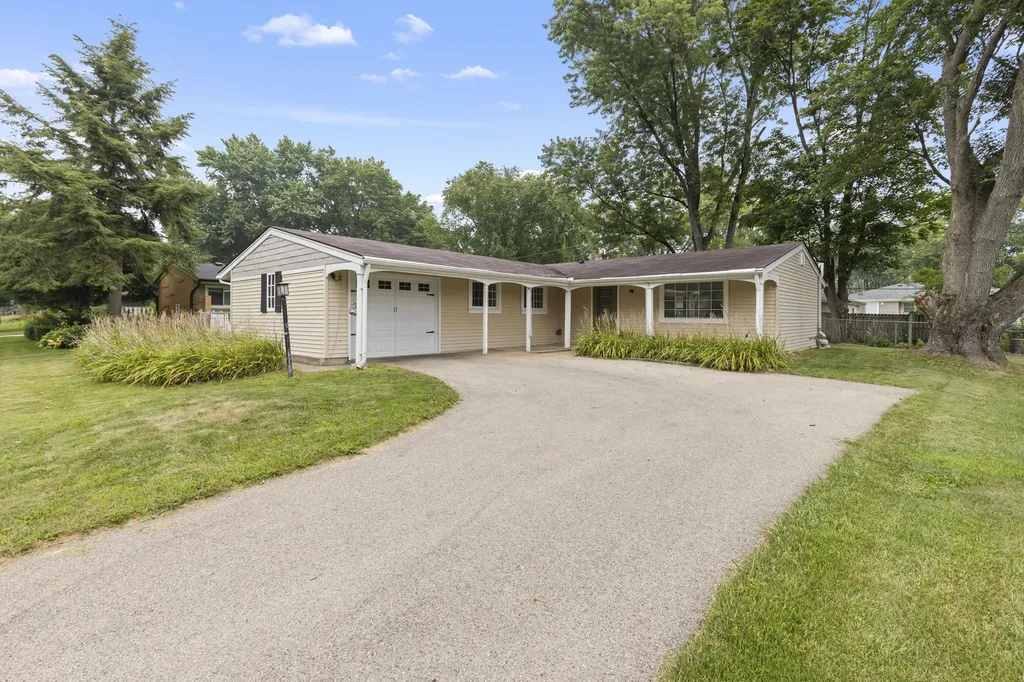 1403 Comanche Drive Rockford IL 61107