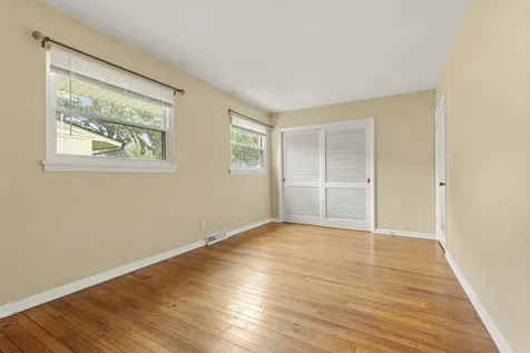 1403 Comanche Drive Rockford IL 61107