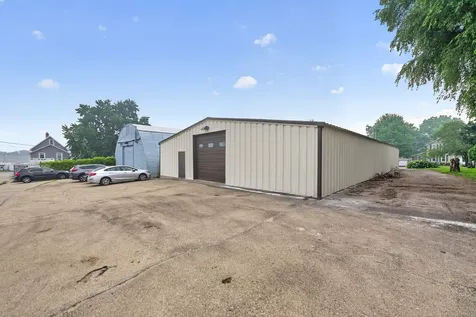 337 North Locust Street Sycamore IL 60178