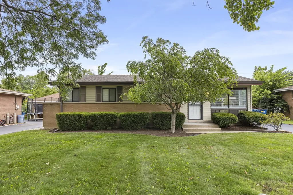 248 East Wrightwood Avenue Addison IL 60101