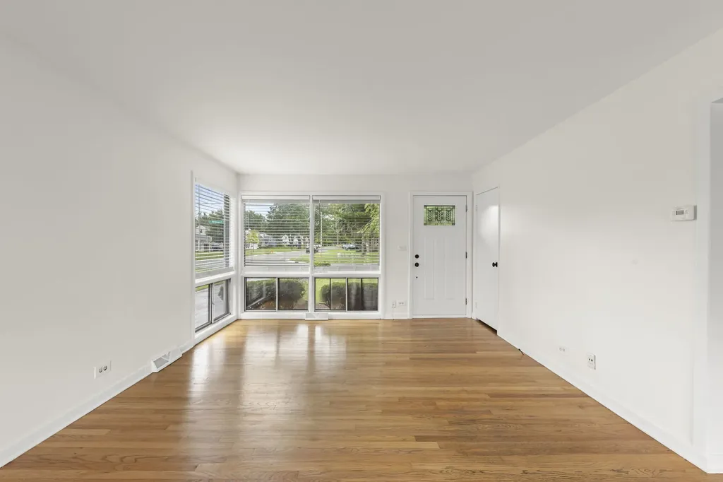 248 East Wrightwood Avenue Addison IL 60101