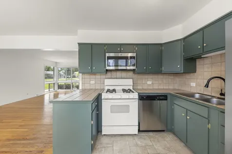 248 East Wrightwood Avenue Addison IL 60101