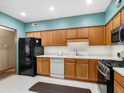 1675 Mill Street Des Plaines IL 60016
