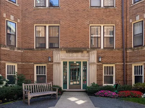 719 Hinman Avenue Evanston IL 60202