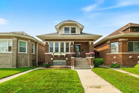 1725 East 84th Street Chicago IL 60617