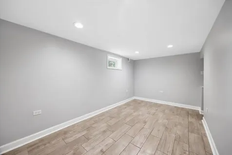 5153 South Oak Park Avenue Chicago IL 60638