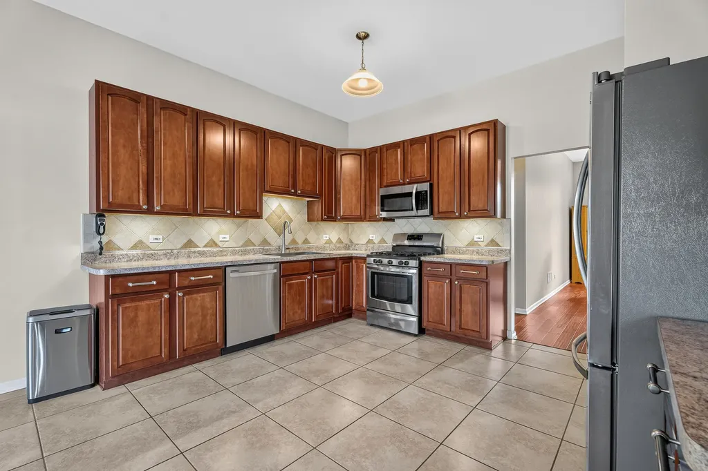 2592 Molly Court New Lenox IL 60451