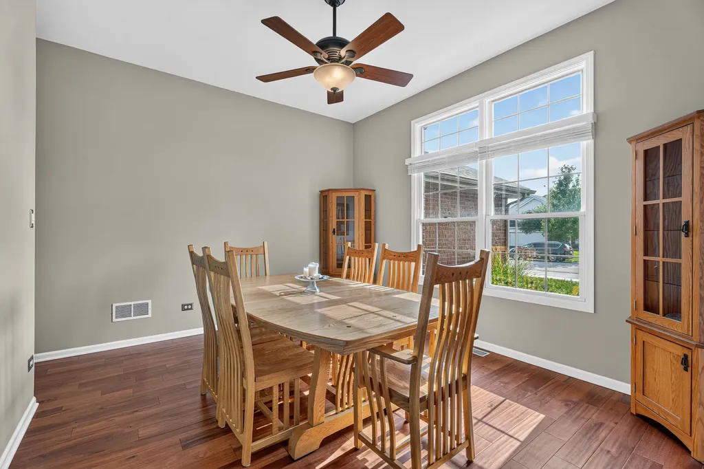 2592 Molly Court New Lenox IL 60451
