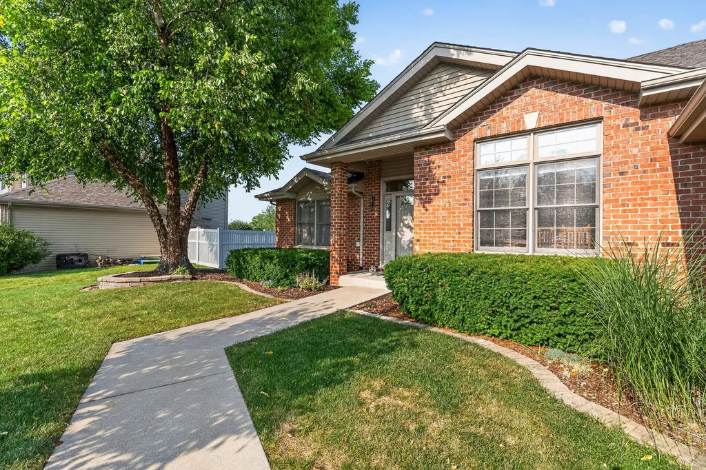 2592 Molly Court New Lenox IL 60451
