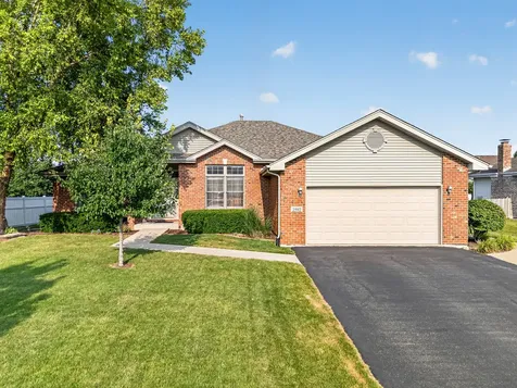 2592 Molly Court New Lenox IL 60451