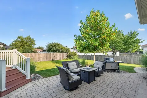 2592 Molly Court New Lenox IL 60451