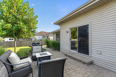 2592 Molly Court New Lenox IL 60451