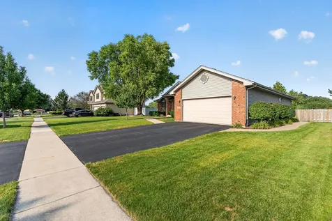 2592 Molly Court New Lenox IL 60451