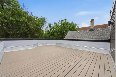 2334 North Oakley Avenue Chicago IL 60647