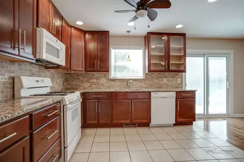 2382 North Quaker Hollow Lane Round Lake Beach IL 60073