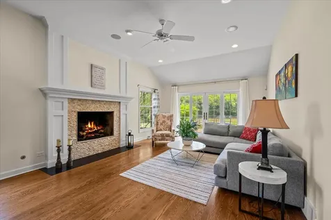 455 Rockefeller Road Lake Forest IL 60045