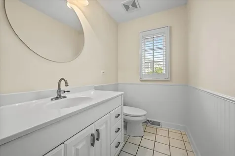 455 Rockefeller Road Lake Forest IL 60045