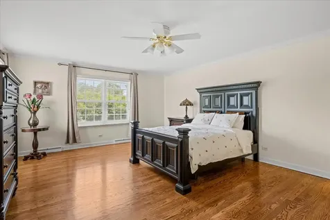 455 Rockefeller Road Lake Forest IL 60045