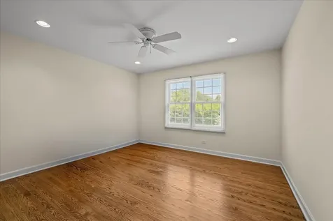 455 Rockefeller Road Lake Forest IL 60045