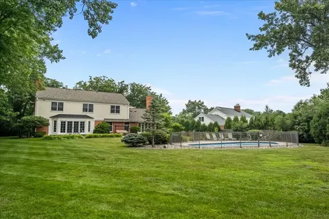 455 Rockefeller Road Lake Forest IL 60045