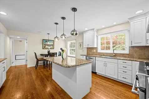 455 Rockefeller Road Lake Forest IL 60045