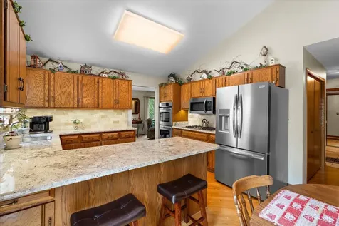 232 Royal Lane Bloomingdale IL 60108