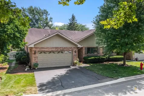 232 Royal Lane Bloomingdale IL 60108