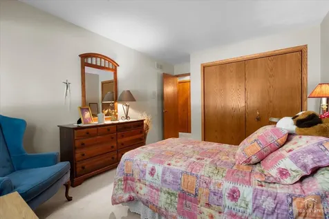 232 Royal Lane Bloomingdale IL 60108