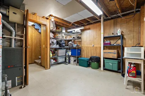 232 Royal Lane Bloomingdale IL 60108