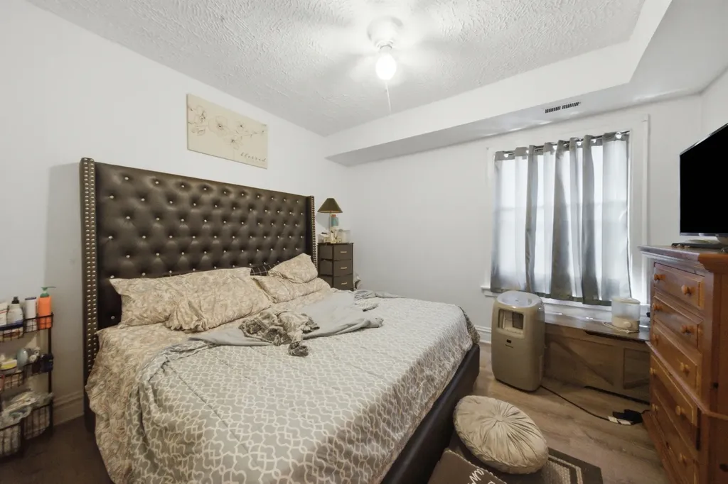 2038 North Kostner Avenue Chicago IL 60639