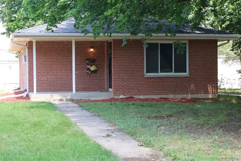 2015 Shelley Drive Rockford IL 61101